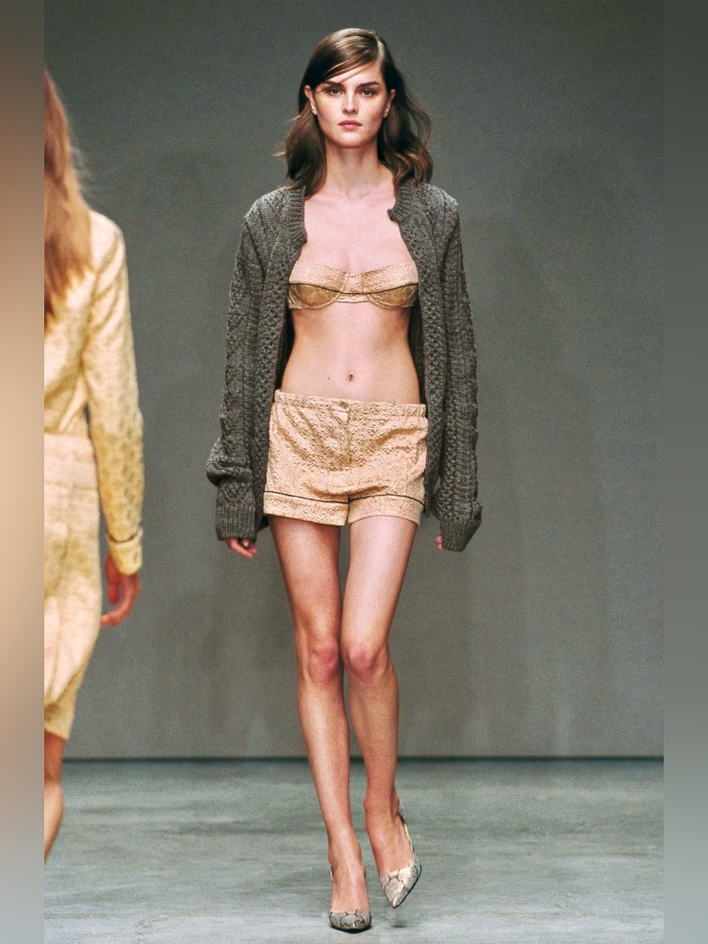 Vintage PRADA S/S 2002 Wool Alpaca Cable Knit Hook & Eye Cardigan in Grey